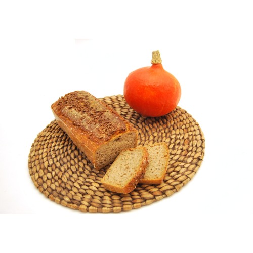 Kváskový špaldovo-ražný 100% celozrnný chlieb s 3-druhmi semiačok